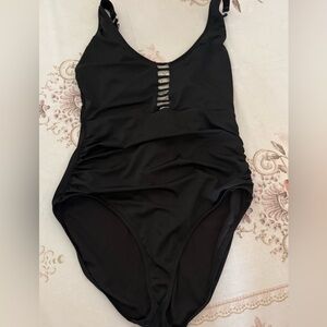 Anne Cole Black Front Cut-out One Piece Swimsuit Size 14 Beach Women’s Swimwear